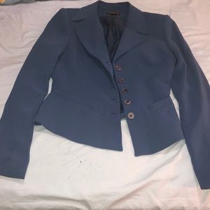 jacket blazer size 4 can fit size 6